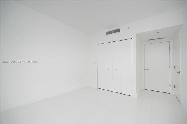 92 SW 3rd St 3411, Miami, FL 33130