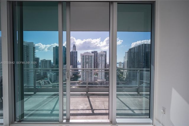 92 SW 3rd St 3411, Miami, FL 33130