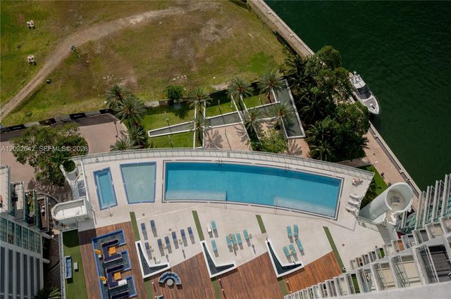 92 SW 3rd St 3411, Miami, FL 33130