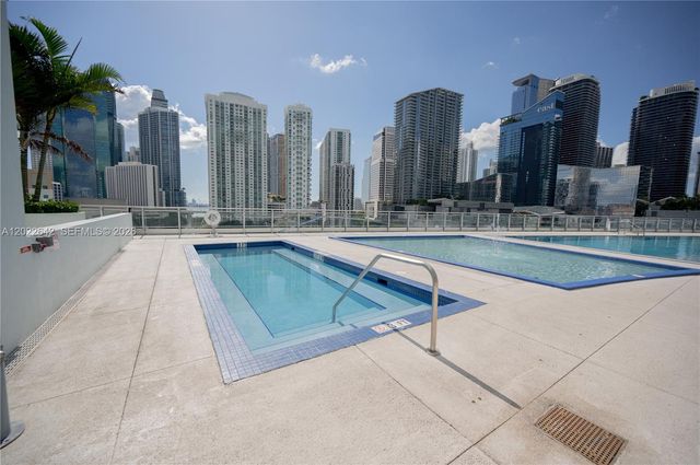 92 SW 3rd St 3411, Miami, FL 33130