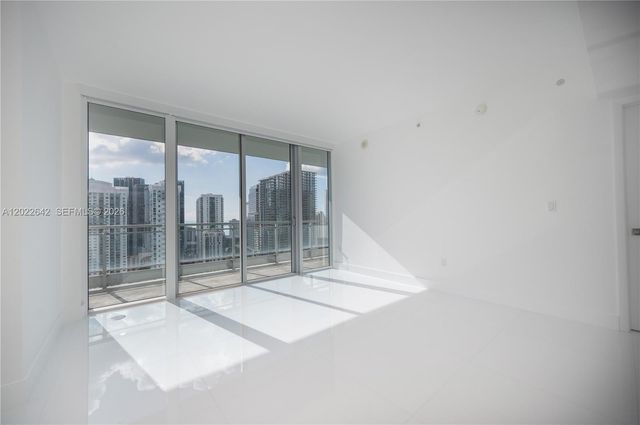 92 SW 3rd St 3411, Miami, FL 33130