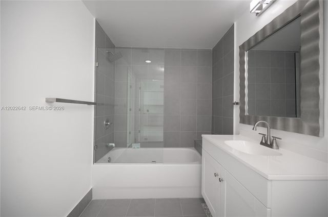 92 SW 3rd St 3411, Miami, FL 33130