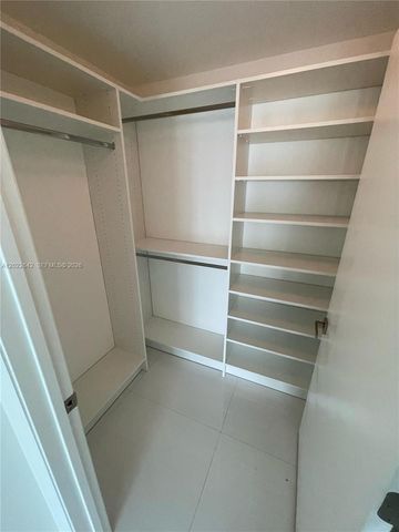 92 SW 3rd St 3411, Miami, FL 33130