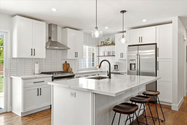 315 Evelyn Ave, Roseville, CA 95678