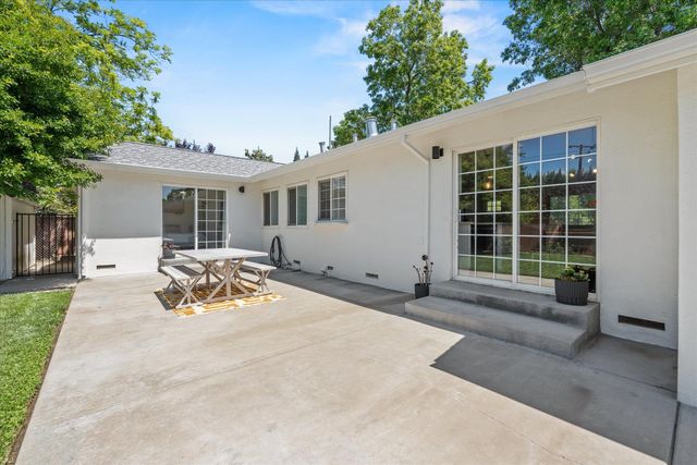 315 Evelyn Ave, Roseville, CA 95678