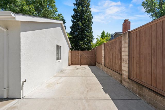 315 Evelyn Ave, Roseville, CA 95678