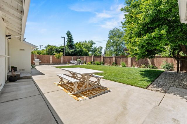 315 Evelyn Ave, Roseville, CA 95678