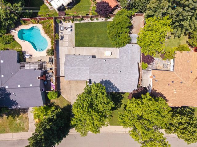 315 Evelyn Ave, Roseville, CA 95678