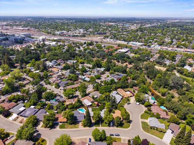 315 Evelyn Ave, Roseville, CA 95678