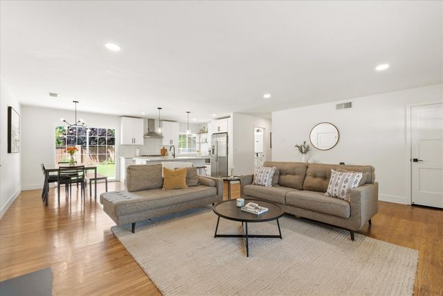 315 Evelyn Ave, Roseville, CA 95678