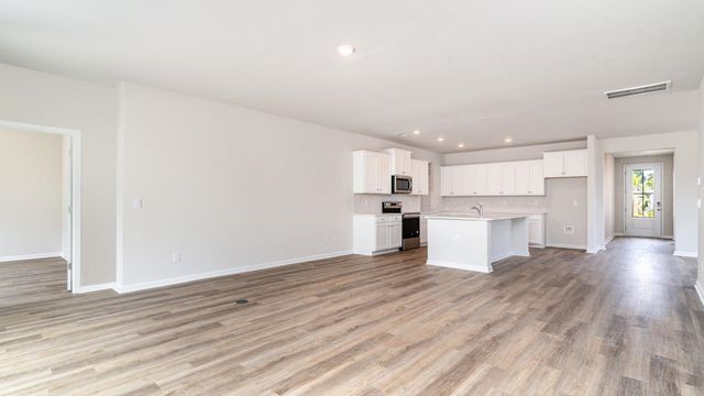 7031 Cinnamon Dr, Conway, SC 29526