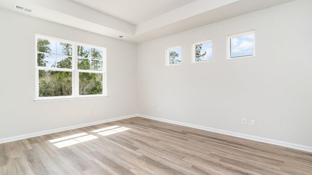 7031 Cinnamon Dr, Conway, SC 29526