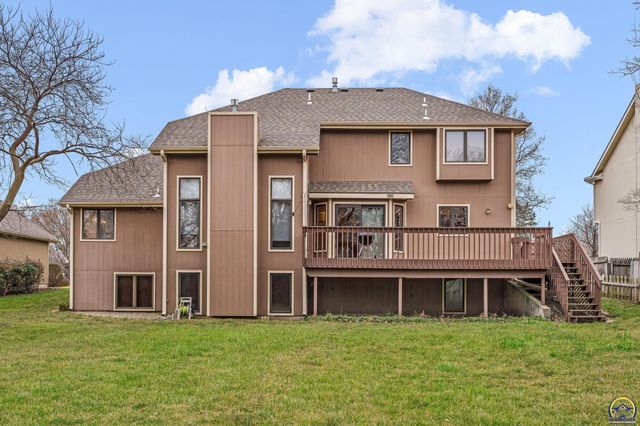 3210 SW Mowbray RD, Topeka, KS 66614