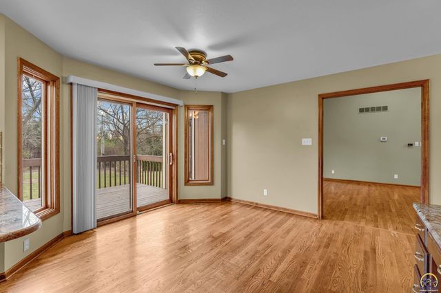 3210 SW Mowbray RD, Topeka, KS 66614