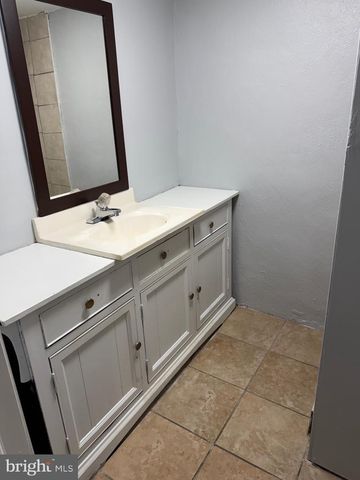 5922 BUSTLETON AVE, Philadelphia, PA 19149