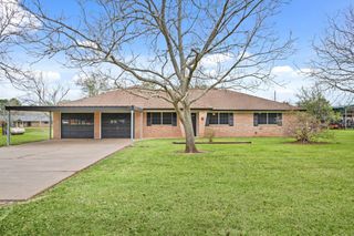 1438 County Road 348, Brazoria, TX 77422