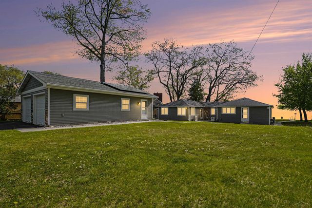 1220 N Huron Road, Tawas City, MI 48763