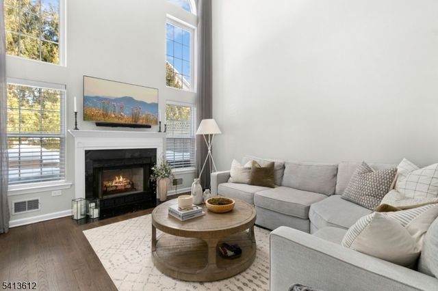 5 WINTERS COURT, Clark Twp., NJ 07066