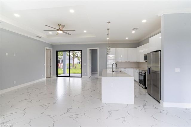 3416 5th ST SW, Lehigh Acres, FL 33976