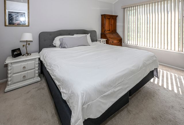 2208 Lake Ridge Drive 2208, Glendale Heights, IL 60139