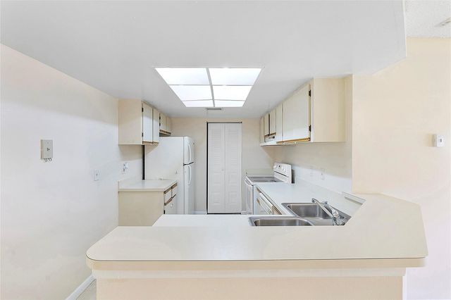 9188 W Atlantic Blvd 1513, Coral Springs, FL 33071