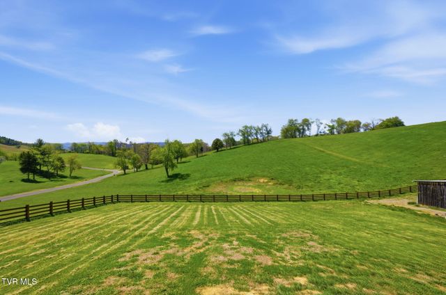 1458 Dry Hill Road, Butler, TN 37640