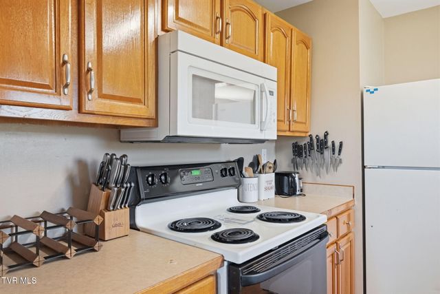 1458 Dry Hill Road, Butler, TN 37640