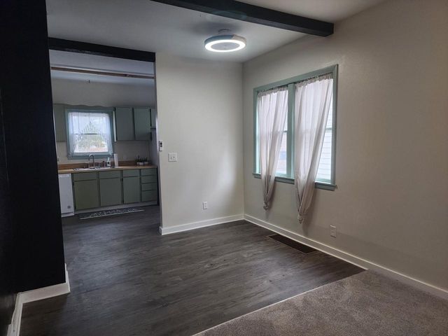 2011 Geneva STREET, Racine, WI 53402