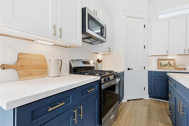 8914 Sunshine Laverne Lane, Houston, TX 77080