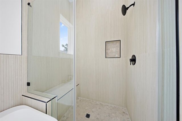 8914 Sunshine Laverne Lane, Houston, TX 77080