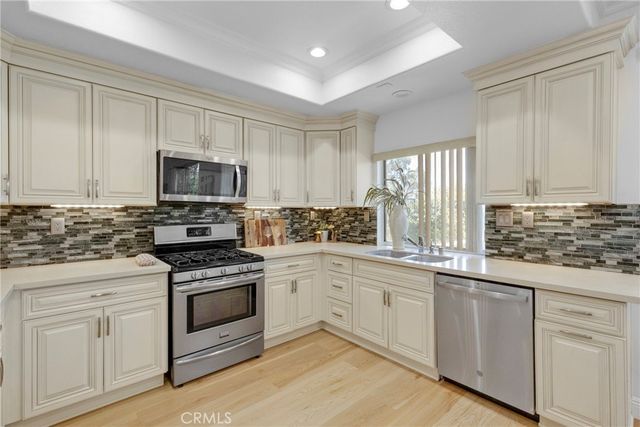 19784 Yosemite Circle, Porter Ranch, CA 91326