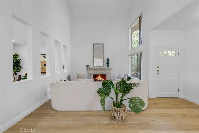 19784 Yosemite Circle, Porter Ranch, CA 91326