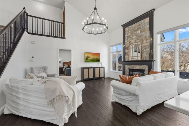 8674 Jody Circle S, Cottage Grove, MN 55016