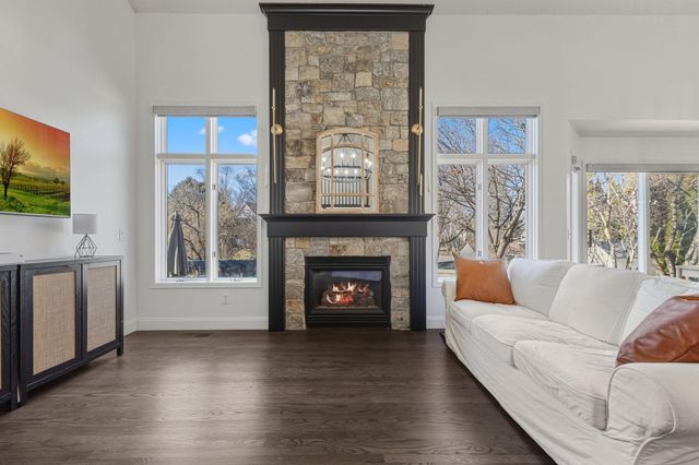 8674 Jody Circle S, Cottage Grove, MN 55016