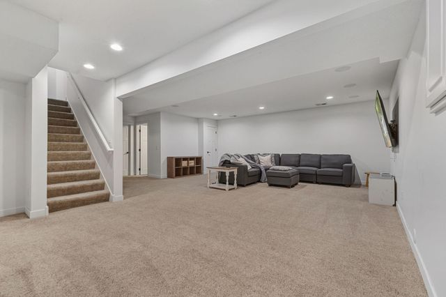 8674 Jody Circle S, Cottage Grove, MN 55016