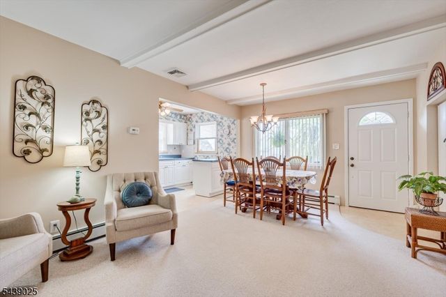30 Walnut St, Edison Twp., NJ 08817