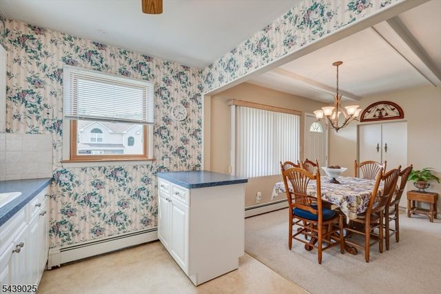 30 Walnut St, Edison Twp., NJ 08817