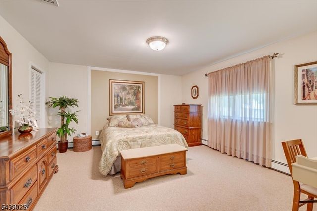 30 Walnut St, Edison Twp., NJ 08817