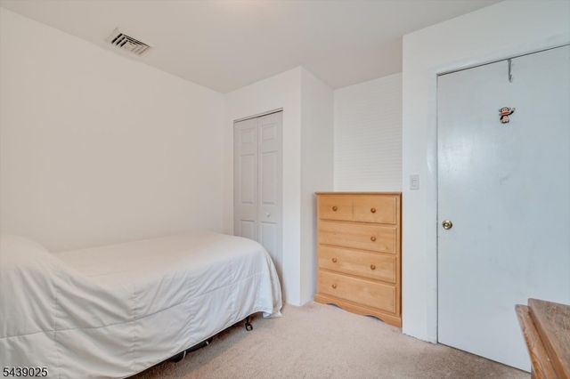 30 Walnut St, Edison Twp., NJ 08817