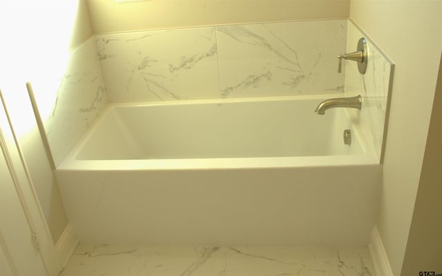 3022 Guinn Farms, Tyler, TX 75707