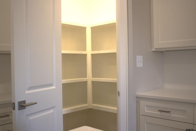 3022 Guinn Farms, Tyler, TX 75707