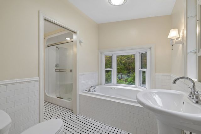 431 Berlin Rd, Marlborough, MA 01752