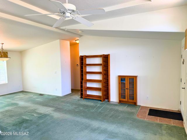 6075 N Van Ark Road, Tucson, AZ 85743