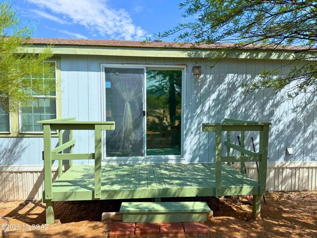 6075 N Van Ark Road, Tucson, AZ 85743