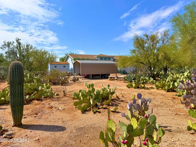 6075 N Van Ark Road, Tucson, AZ 85743