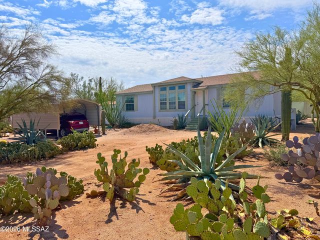 6075 N Van Ark Road, Tucson, AZ 85743