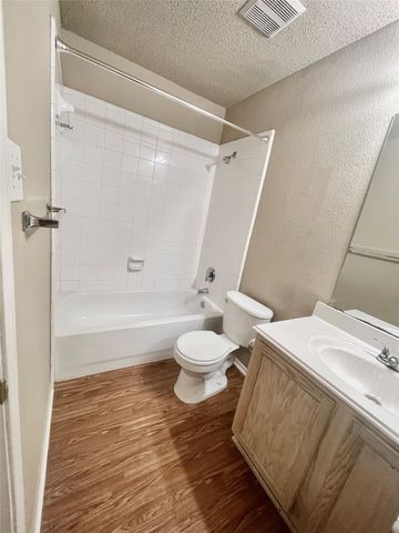 1308 Wenatchee Drive, Krum, TX 76249