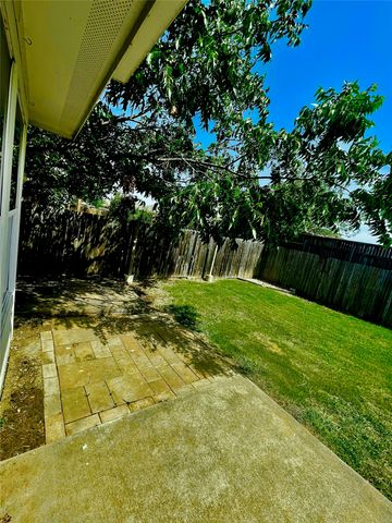 1308 Wenatchee Drive, Krum, TX 76249