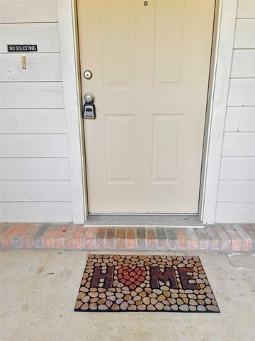 1308 Wenatchee Drive, Krum, TX 76249