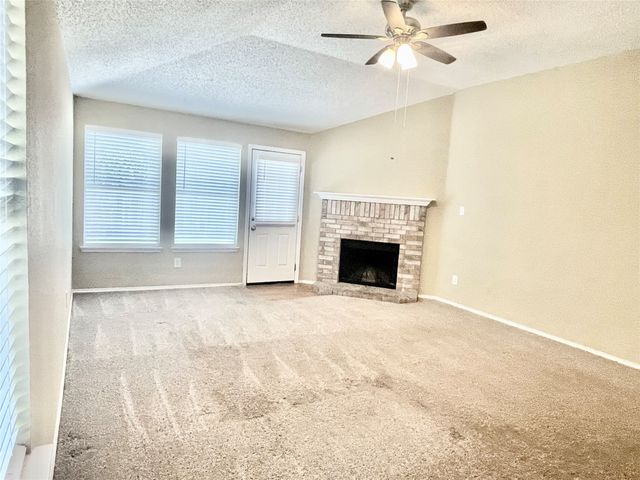 1308 Wenatchee Drive, Krum, TX 76249